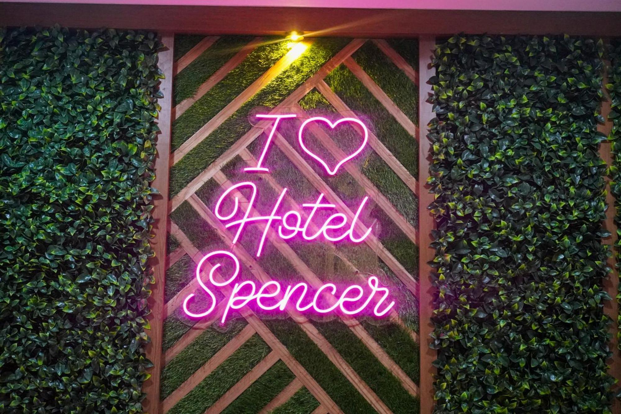 Hotel Spencer-Navi Mumbai Exterior photo