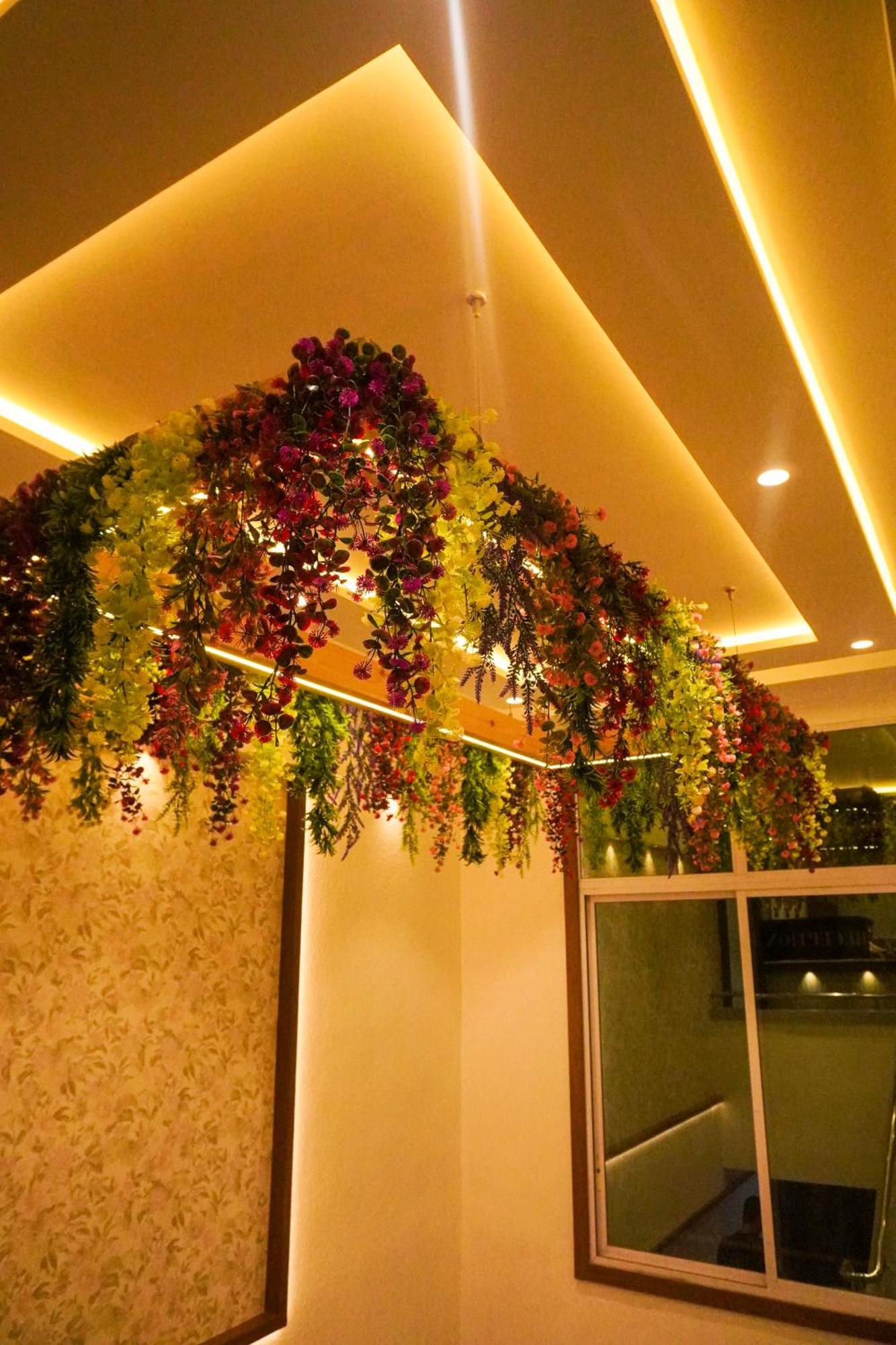 Hotel Spencer-Navi Mumbai Exterior photo