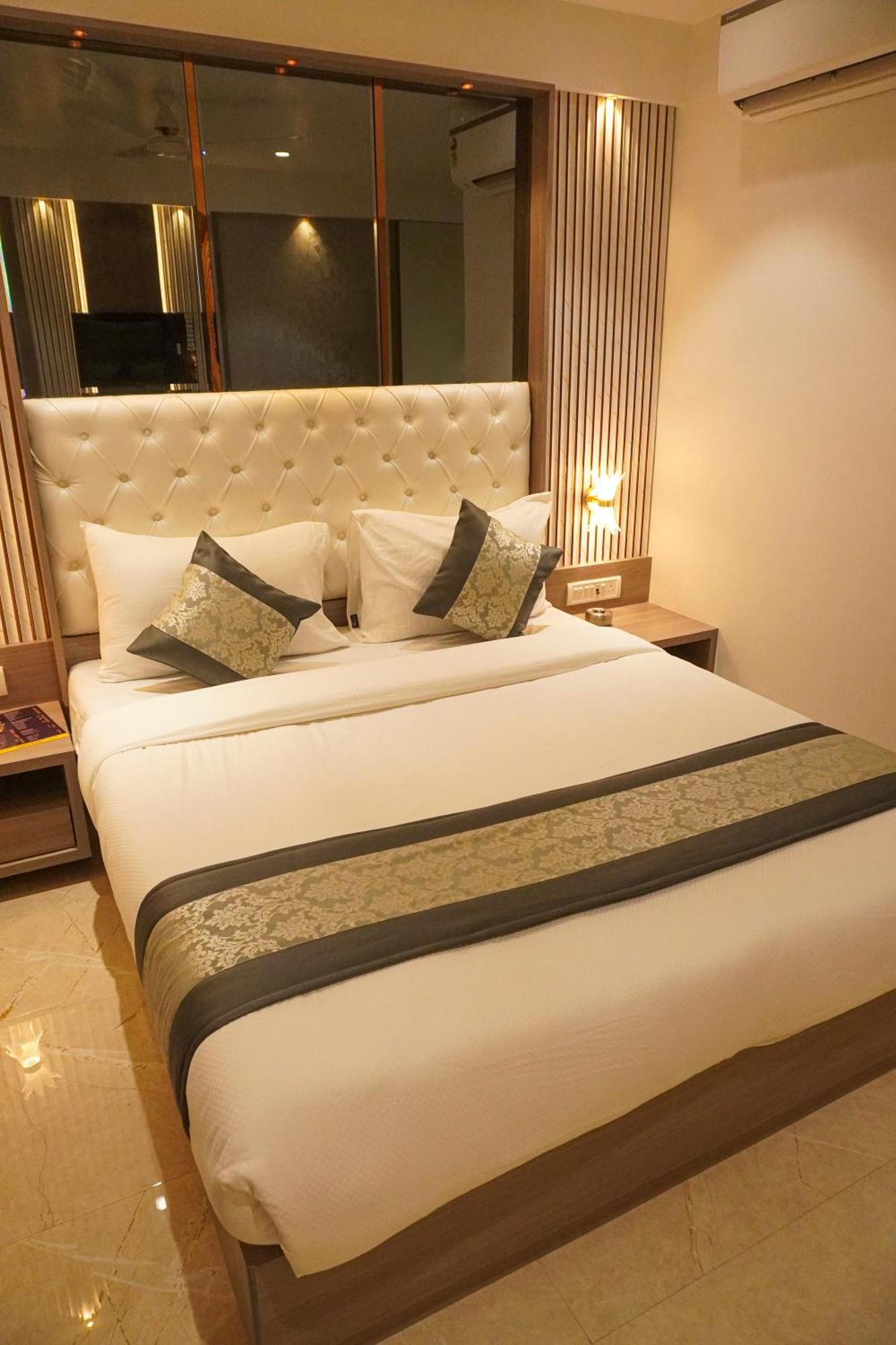Hotel Spencer-Navi Mumbai Exterior photo